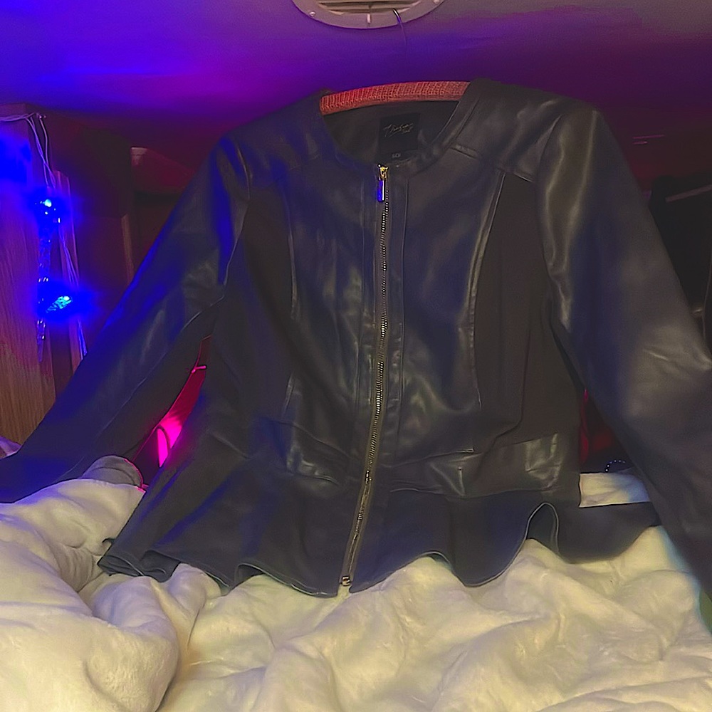 Thalia Sodi grey leather jacket